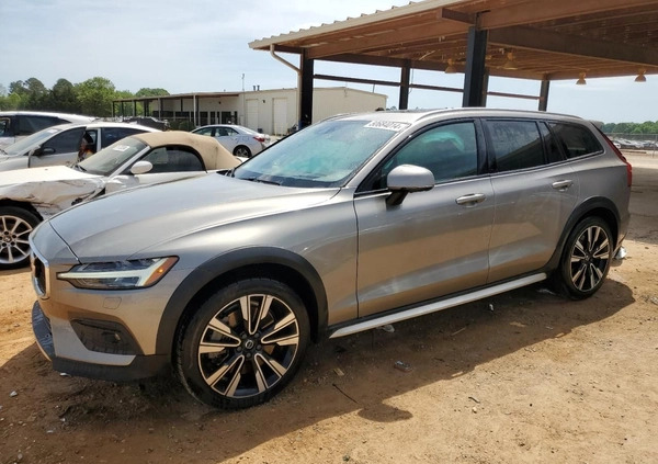 Volvo V60 Cross Country cena 74000 przebieg: 65762, rok produkcji 2020 z Łazy małe 79